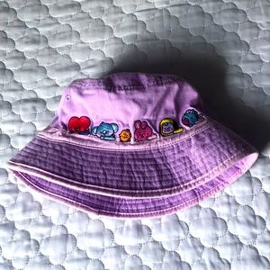 BT21 lavender bucket hat from hot topic!